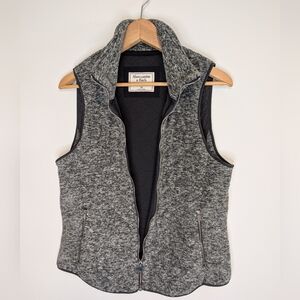 Abercrombie & Fitch Quilted Black Interior Vest with Heather Grey Exterior